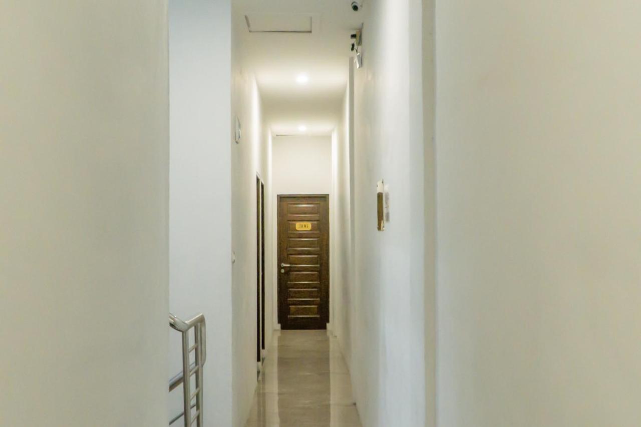 Reddoorz @ Jalan Wahidin Medan Hotel Kültér fotó
