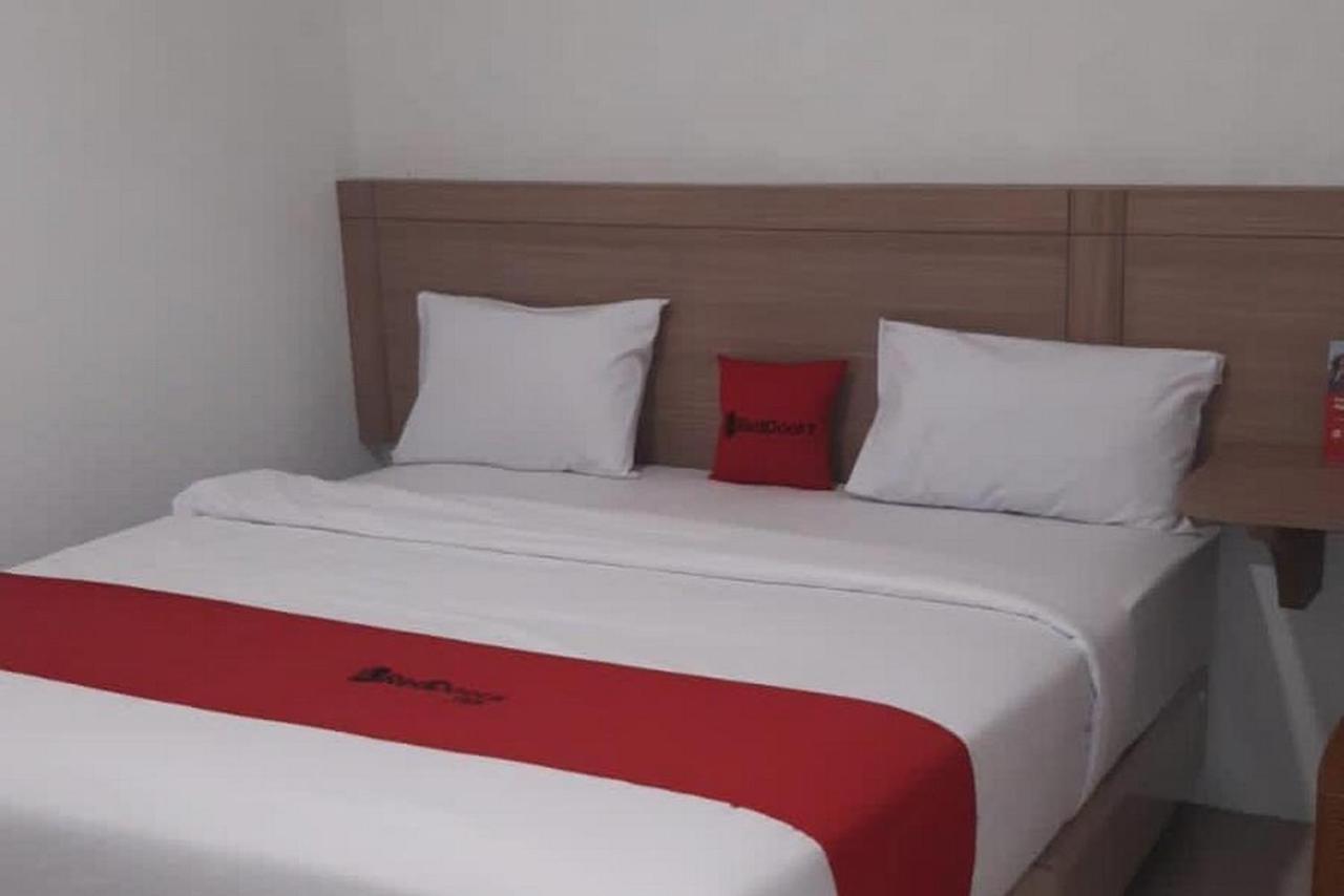 Reddoorz @ Jalan Wahidin Medan Hotel Kültér fotó